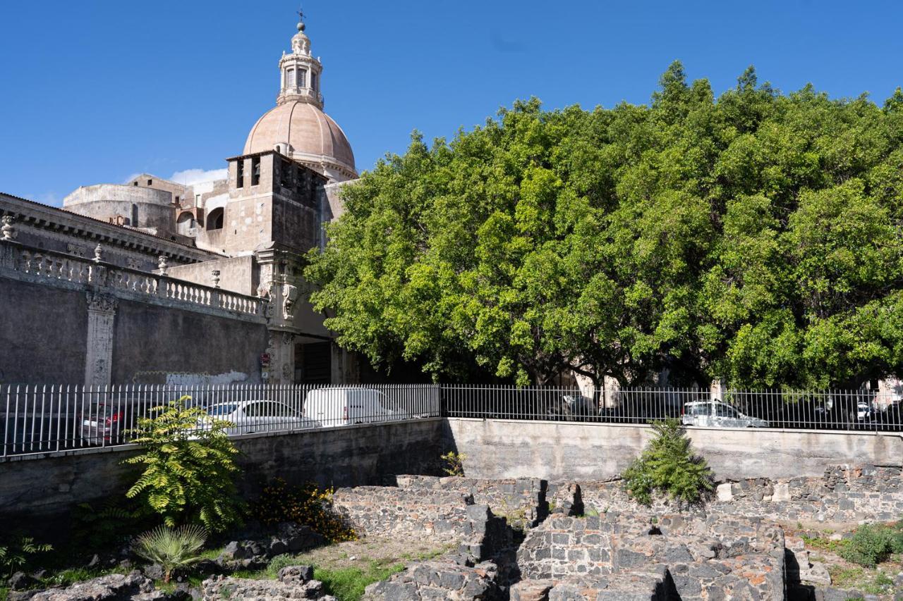 Benedettini Charming House Villa Catania Exteriör bild