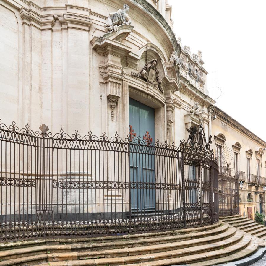Benedettini Charming House Villa Catania Exteriör bild