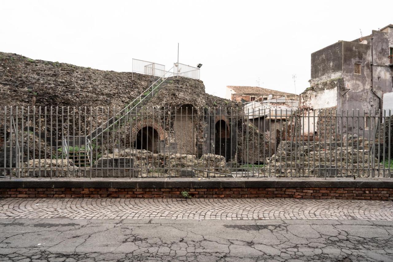 Benedettini Charming House Villa Catania Exteriör bild