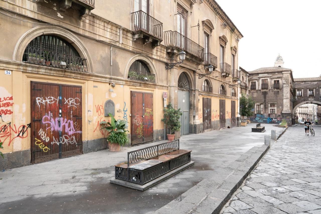 Benedettini Charming House Villa Catania Exteriör bild